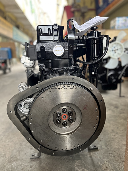 Yanmar 4tne98 Двигун: потужний дизельний двигун для навантажувачів